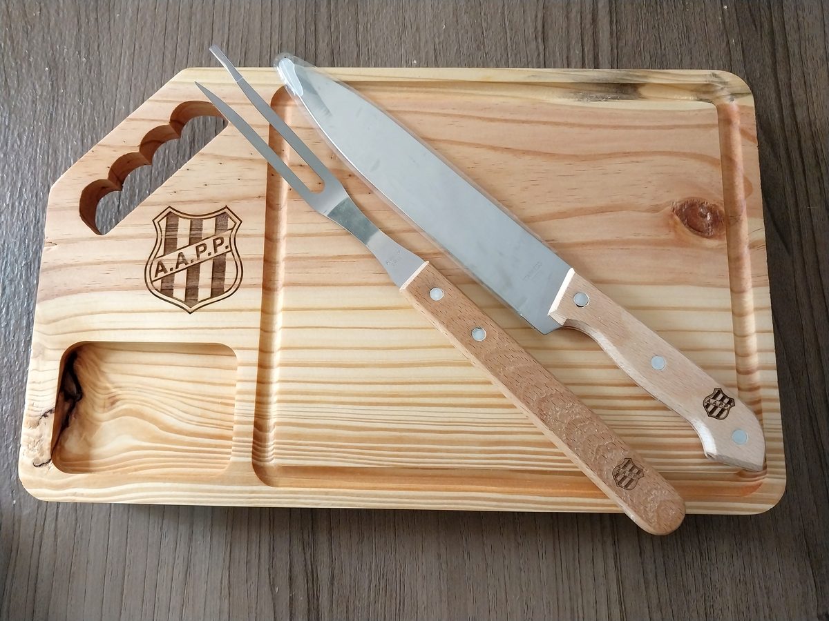 Kit Churrasco Ponte Preta - Talheres e Tábua de Corte Grande